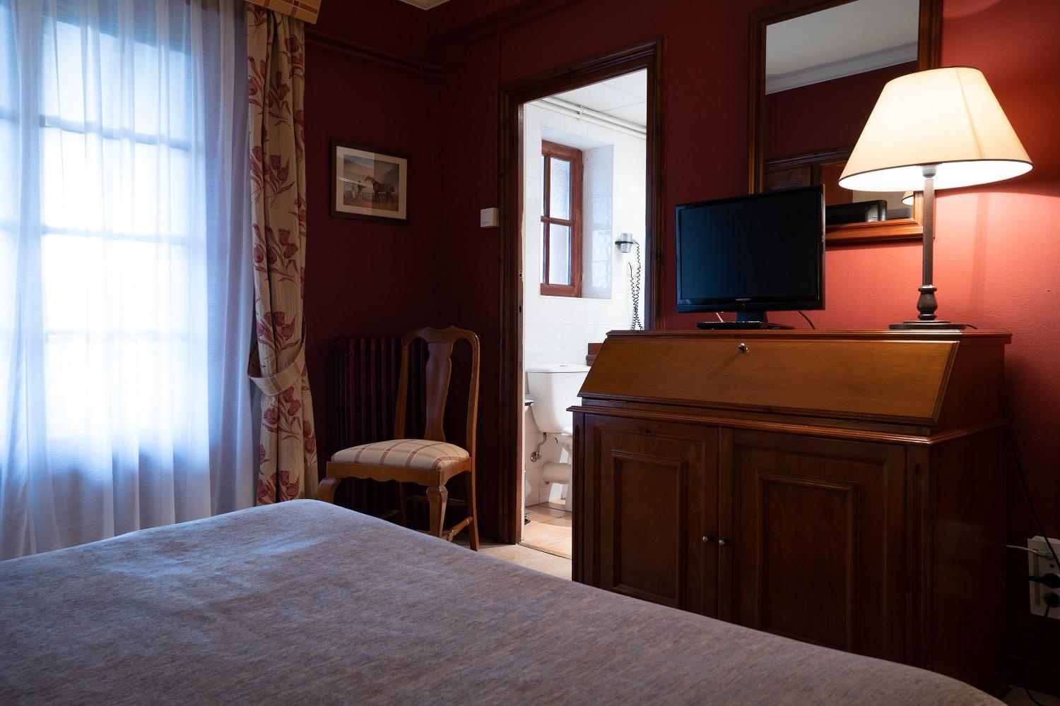Hotel Sant Bernat Montseny Quarto foto